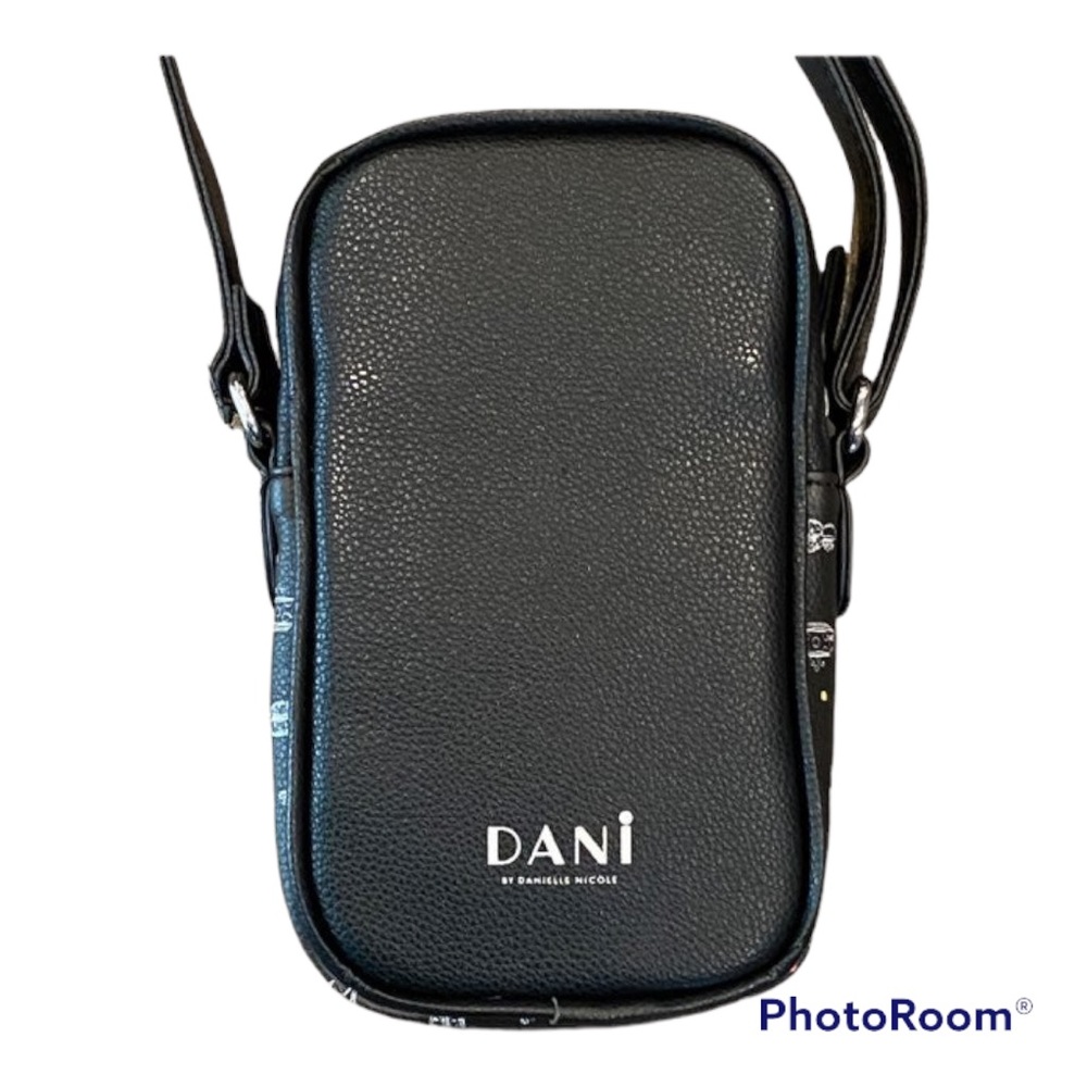 Danielle Nicole Friends Crossbody - image 3